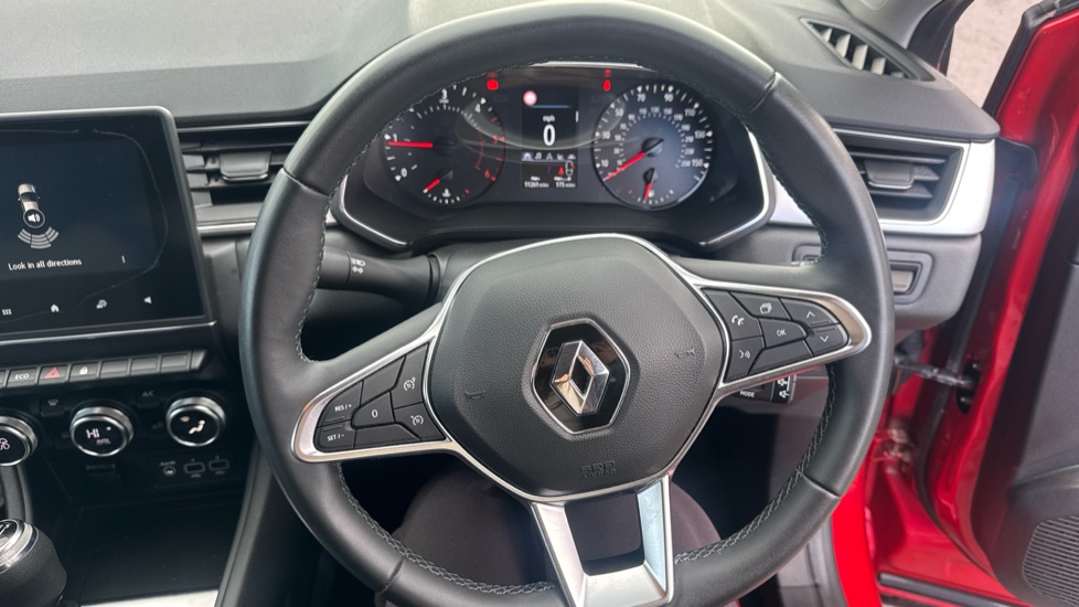 Renault Captur 1.5 dCi 95 Iconic 5dr Diesel Hatchback - Image 41