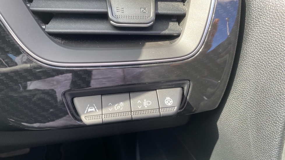 Renault Arkana 1.6 E-Tech full hybrid 145 Engineered 5dr Auto Hybrid Estate - Image 34
