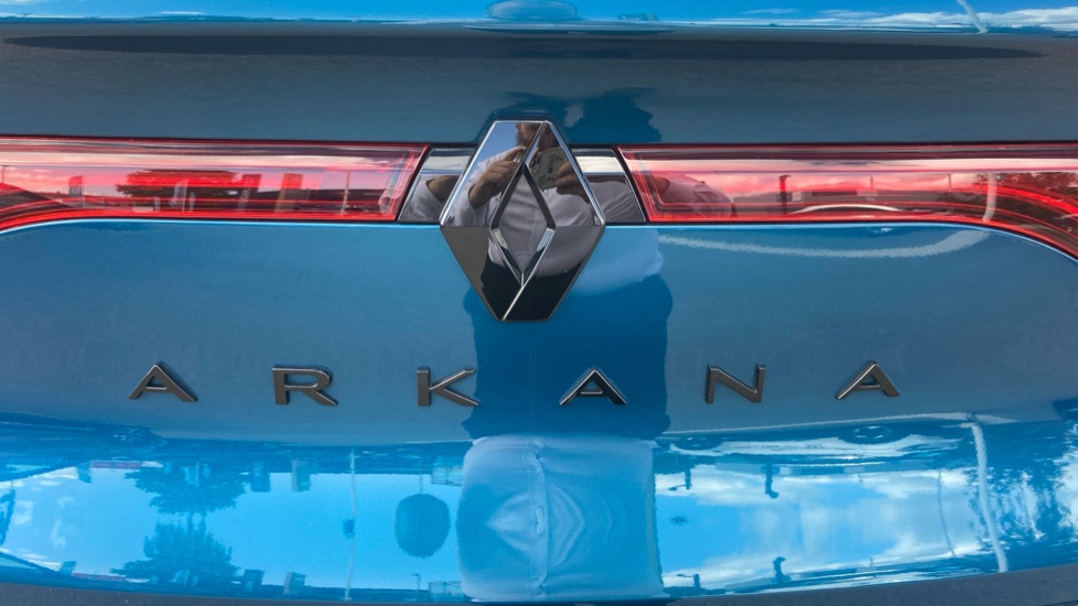 Renault Arkana 1.6 E-Tech full hybrid 145 Engineered 5dr Auto Hybrid Estate - Image 42
