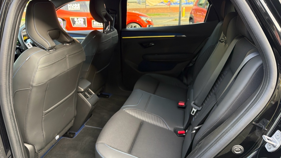 Renault Scenic E-Tech 160kW Techno Esprit Alpine 87kWh Long Range 5dr AT Electric Estate - Image 16
