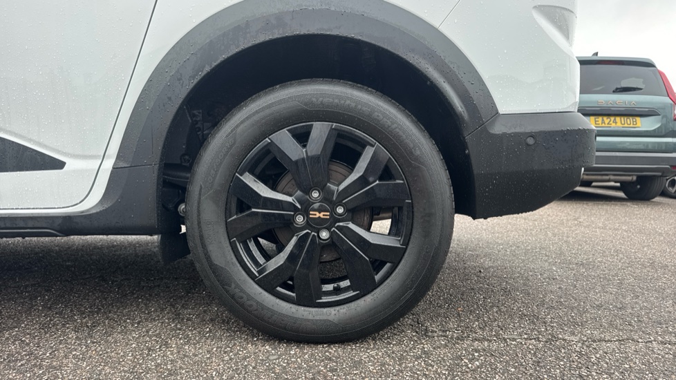 Dacia Jogger 1.6 HEV Extreme 5dr Auto Hybrid Estate - Image 7