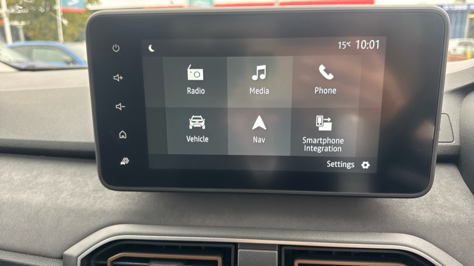 Dacia Jogger 1.6 HEV Extreme 5dr Auto Hybrid Estate - Image 12