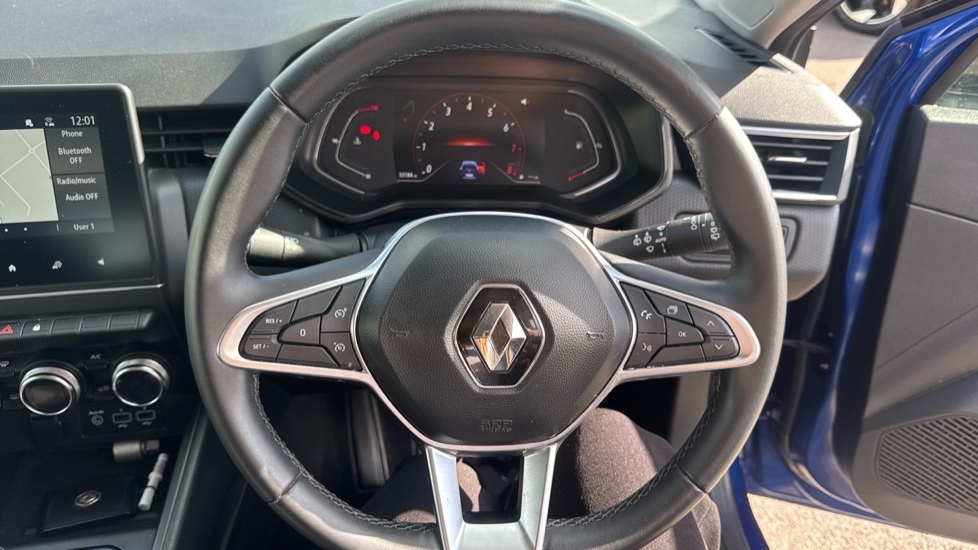 Renault Clio 1.0 TCe 90 Evolution 5dr Petrol Hatchback - Image 34