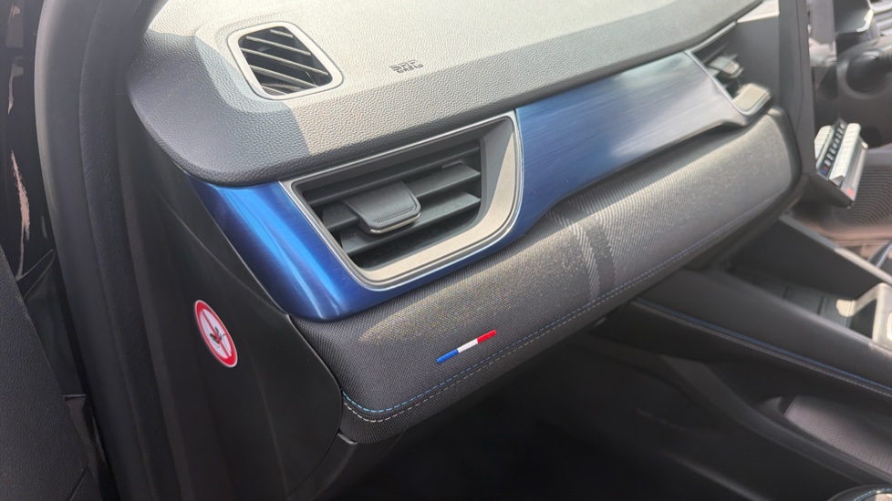 Renault Symbioz 1.6 E-Tech FHEV 145 Techno Esprit Alpine 5dr Auto Hybrid Estate - Image 24