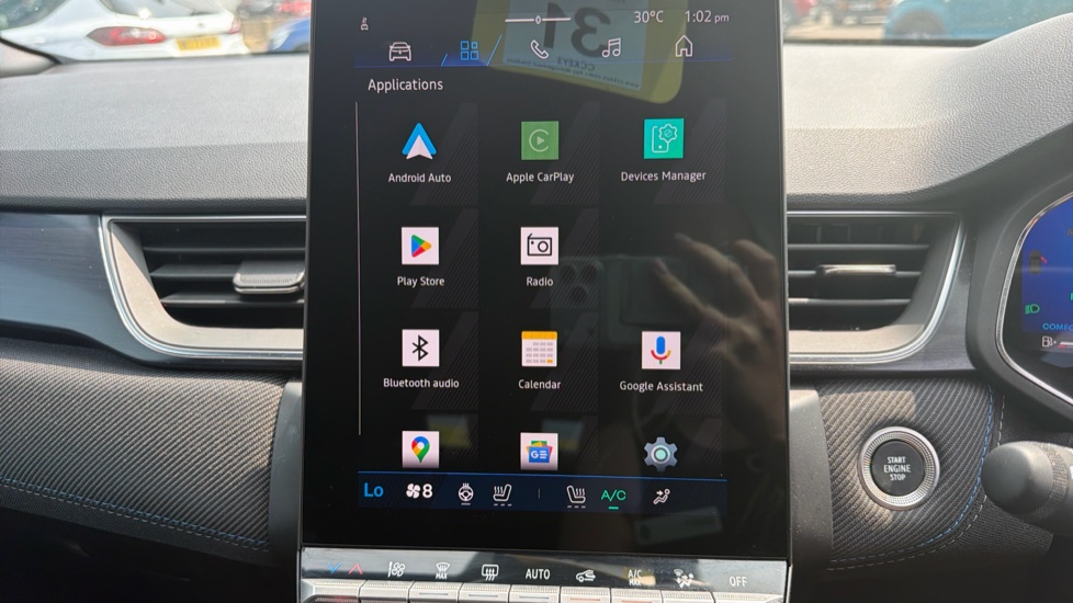 Renault Symbioz 1.6 E-Tech FHEV 145 Techno Esprit Alpine 5dr Auto Hybrid Estate - Image 37