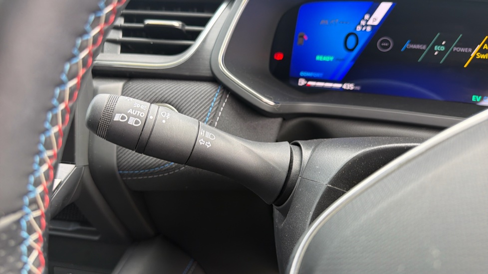 Renault Symbioz 1.6 E-Tech FHEV 145 Iconic Esprit Alpine 5dr Auto Hybrid Estate - Image 21