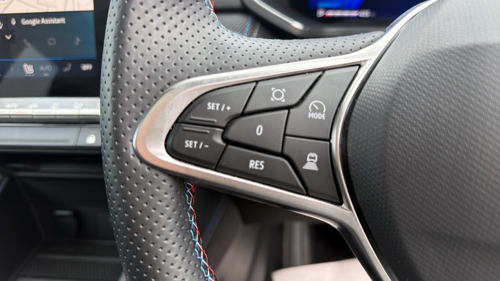 Renault Symbioz 1.6 E-Tech FHEV 145 Iconic Esprit Alpine 5dr Auto Hybrid Estate - Image 26
