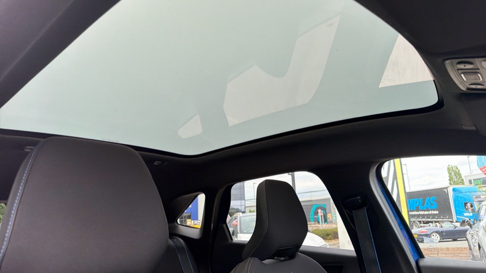 Renault Symbioz 1.6 E-Tech FHEV 145 Iconic Esprit Alpine 5dr Auto Hybrid Estate - Image 32