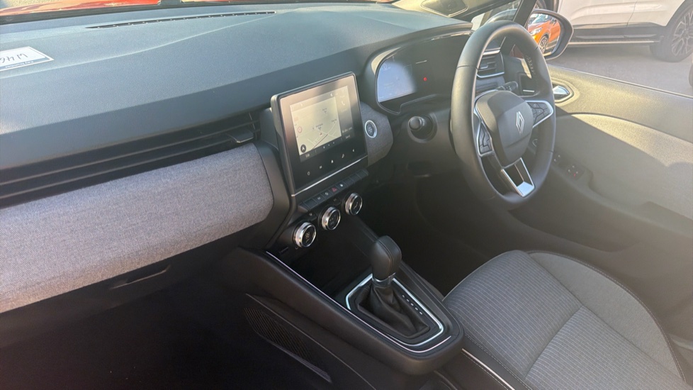 Renault Clio 1.6 E-TECH full hybrid 145 Techno 5dr Auto Hybrid Hatchback - Image 9