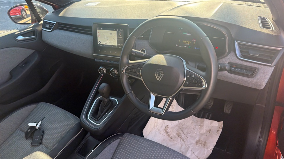 Renault Clio 1.6 E-TECH full hybrid 145 Techno 5dr Auto Hybrid Hatchback - Image 11