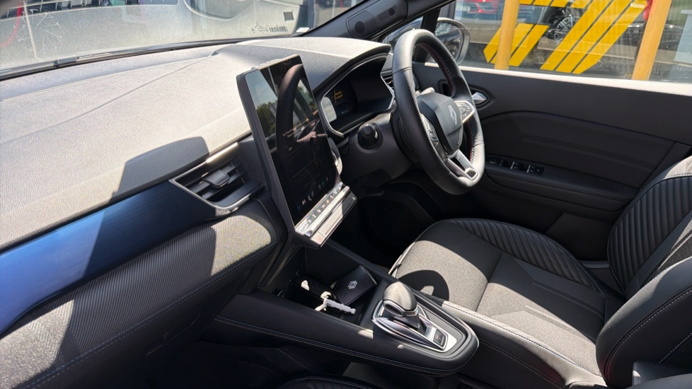 Renault Symbioz 1.6 E-Tech FHEV 145 Techno Esprit Alpine 5dr Auto Hybrid Estate - Image 9
