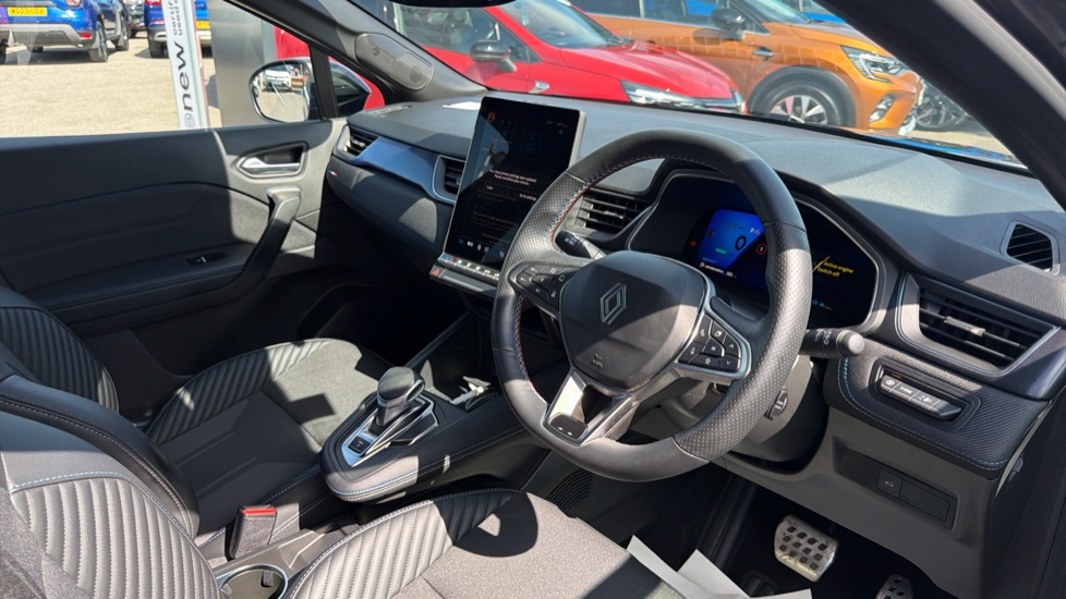 Renault Symbioz 1.6 E-Tech FHEV 145 Techno Esprit Alpine 5dr Auto Hybrid Estate - Image 11