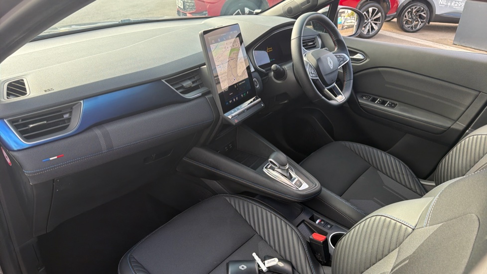 Renault Symbioz 1.6 E-Tech FHEV 145 Techno Esprit Alpine 5dr Auto Hybrid Estate - Image 9