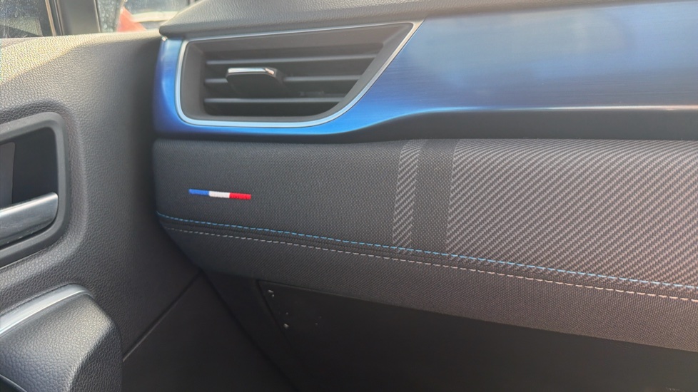 Renault Symbioz 1.6 E-Tech FHEV 145 Techno Esprit Alpine 5dr Auto Hybrid Estate - Image 25
