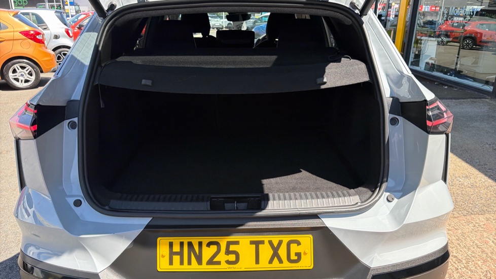 Renault Symbioz 1.6 E-Tech FHEV 145 Techno Esprit Alpine 5dr Auto Hybrid Estate - Image 4