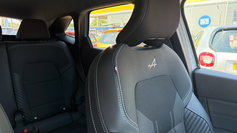 Renault Symbioz 1.6 E-Tech FHEV 145 Techno Esprit Alpine 5dr Auto Hybrid Estate - Image 32