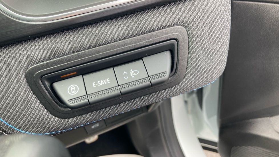 Renault Symbioz 1.6 E-Tech FHEV 145 Techno Esprit Alpine 5dr Auto Hybrid Estate - Image 26