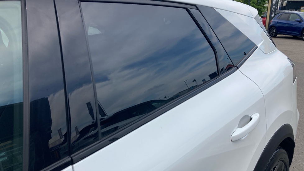 Renault Symbioz 1.6 E-Tech FHEV 145 Techno Esprit Alpine 5dr Auto Hybrid Estate - Image 32