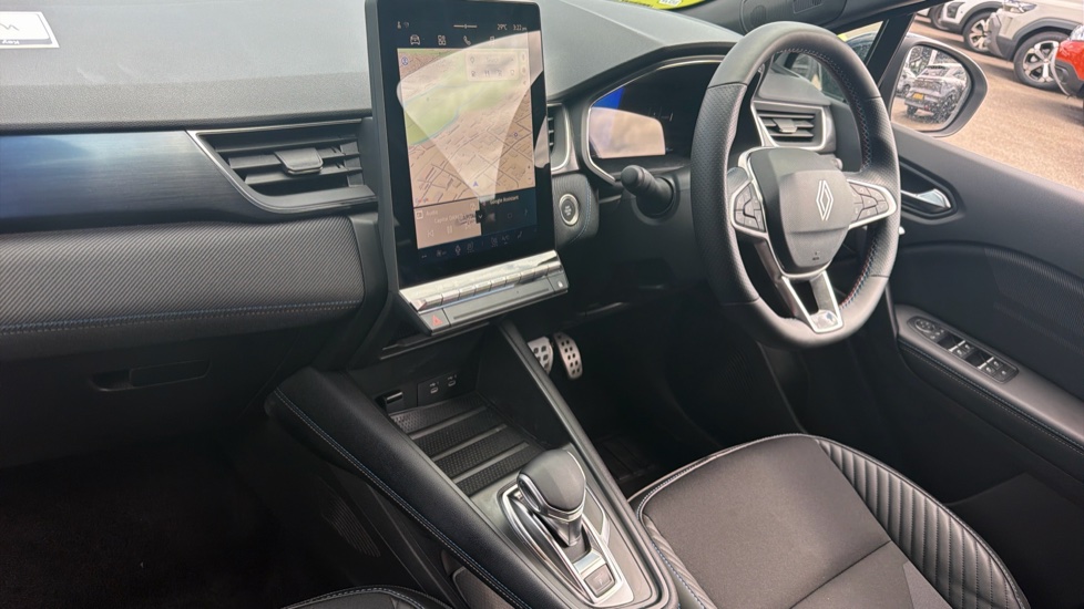 Renault Symbioz 1.6 E-Tech FHEV 145 Techno Esprit Alpine 5dr Auto Hybrid Estate - Image 9