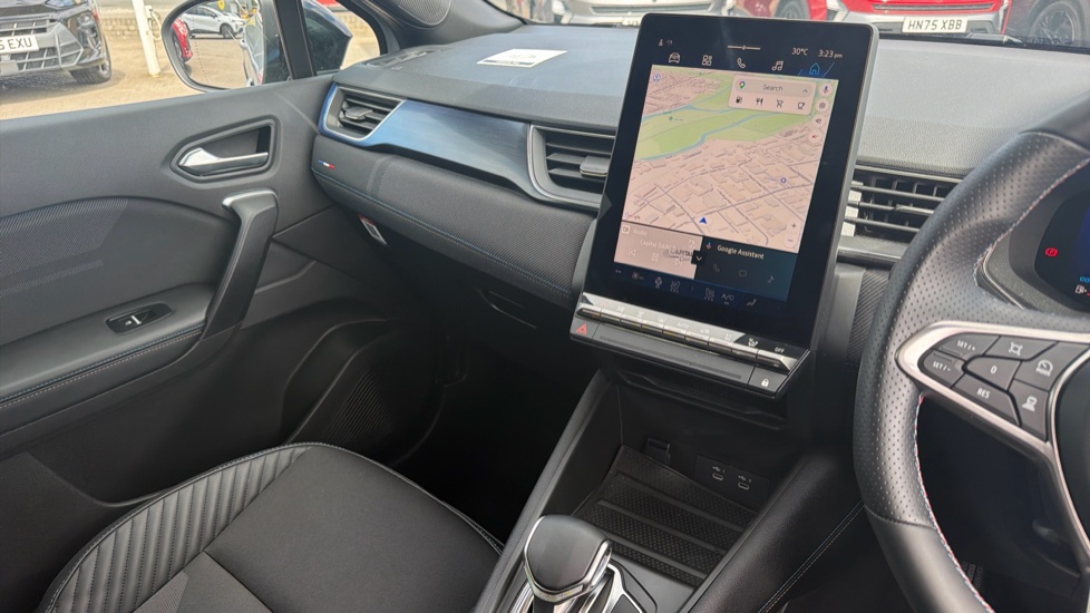 Renault Symbioz 1.6 E-Tech FHEV 145 Techno Esprit Alpine 5dr Auto Hybrid Estate - Image 14