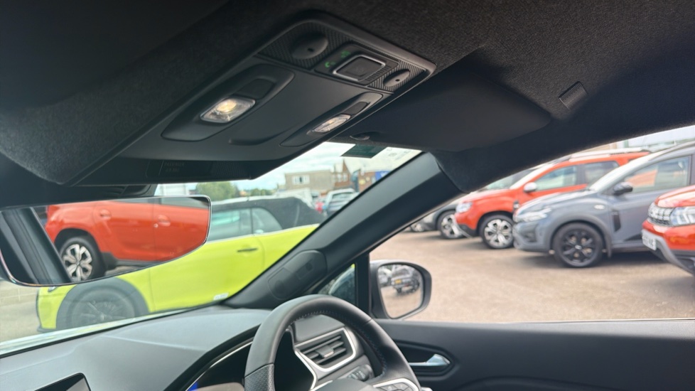 Renault Symbioz 1.6 E-Tech FHEV 145 Techno Esprit Alpine 5dr Auto Hybrid Estate - Image 27