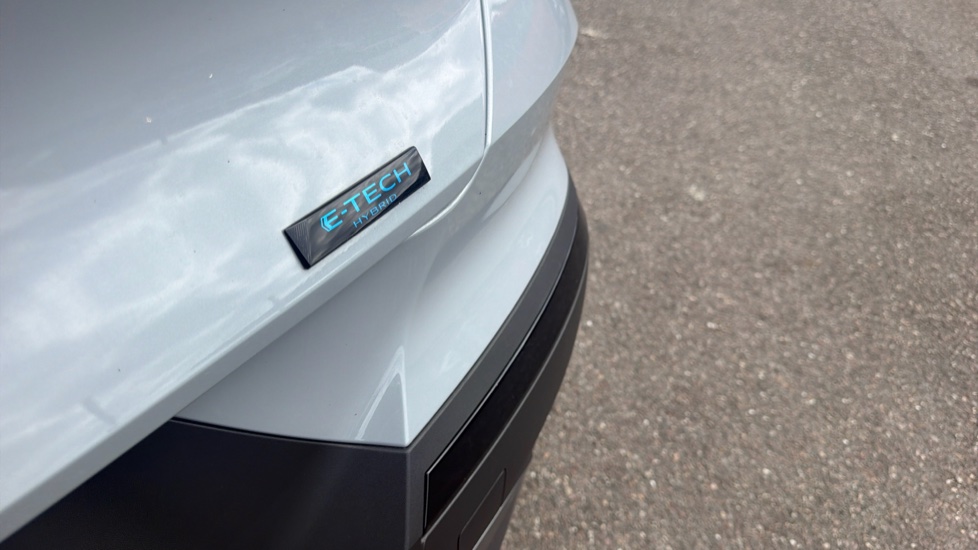 Renault Symbioz 1.6 E-Tech FHEV 145 Techno Esprit Alpine 5dr Auto Hybrid Estate - Image 30