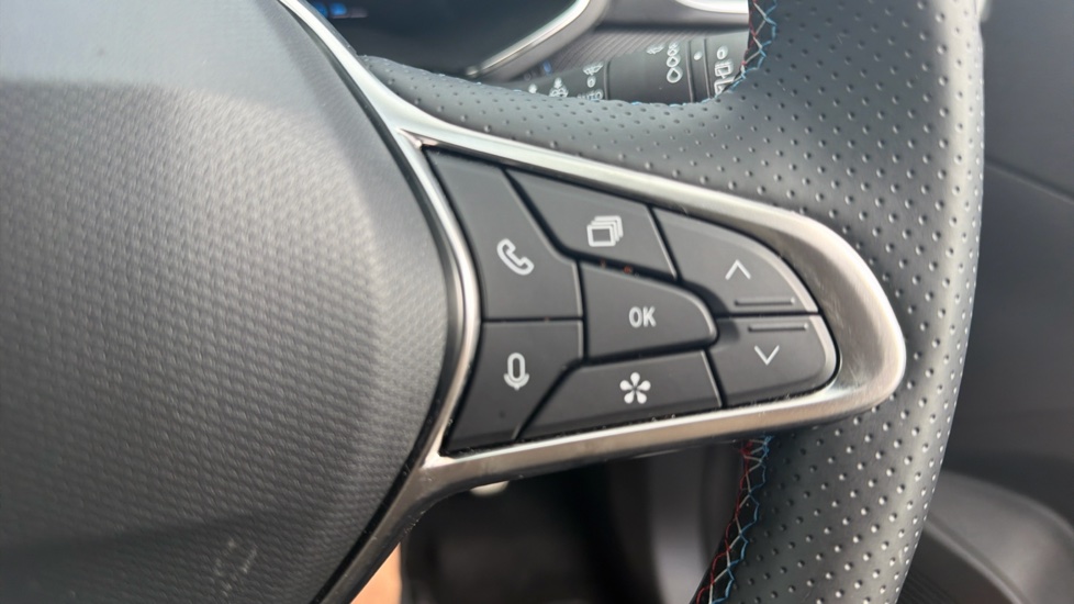 Renault Symbioz 1.6 E-Tech FHEV 145 Techno Esprit Alpine 5dr Auto Hybrid Estate - Image 33