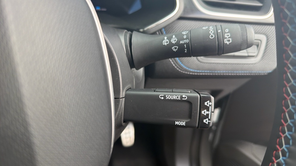 Renault Symbioz 1.6 E-Tech FHEV 145 Techno Esprit Alpine 5dr Auto Hybrid Estate - Image 36