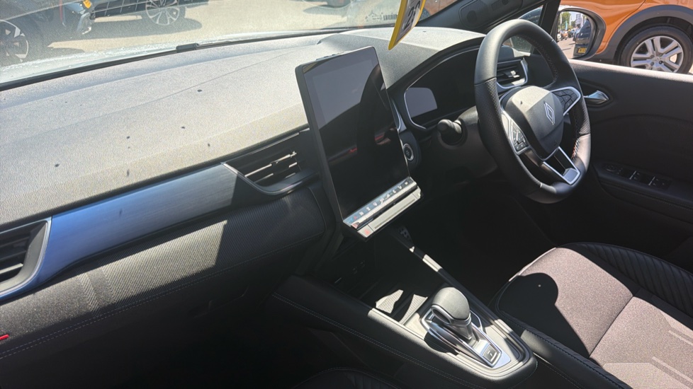 Renault Symbioz 1.6 E-Tech FHEV 145 Techno Esprit Alpine 5dr Auto Hybrid Estate - Image 9