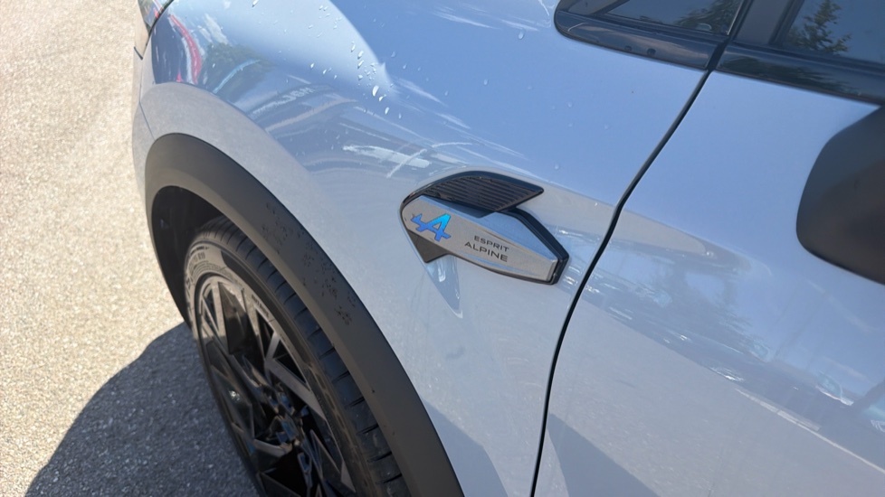 Renault Symbioz 1.6 E-Tech FHEV 145 Techno Esprit Alpine 5dr Auto Hybrid Estate - Image 36