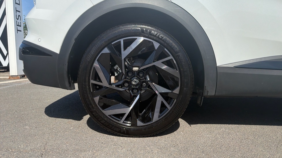 Renault Symbioz 1.6 E-Tech FHEV 145 Techno Esprit Alpine 5dr Auto Hybrid Estate - Image 7