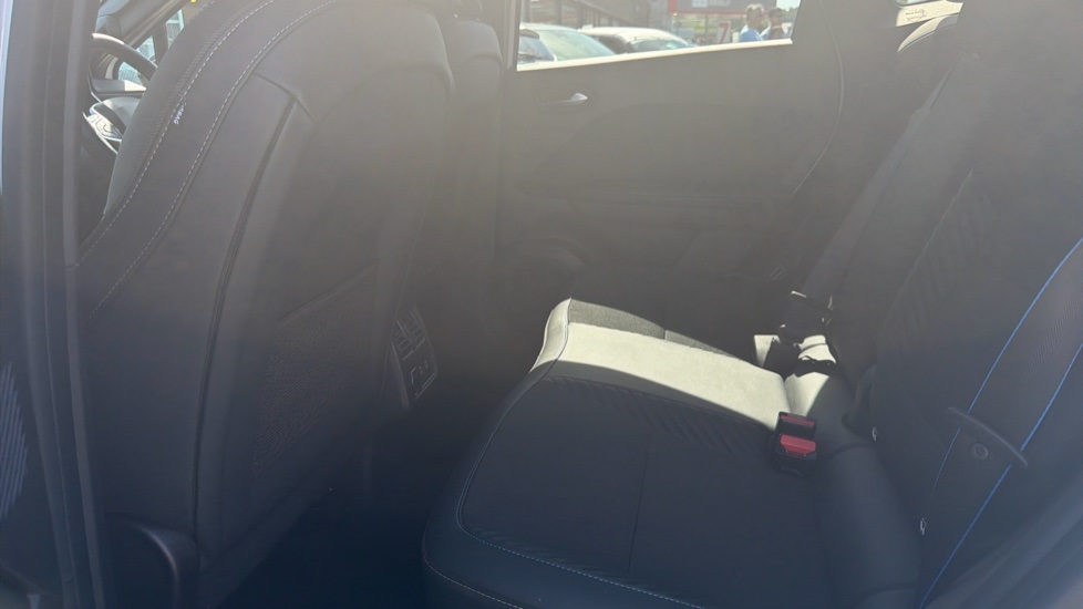 Renault Symbioz 1.6 E-Tech FHEV 145 Techno Esprit Alpine 5dr Auto Hybrid Estate - Image 16