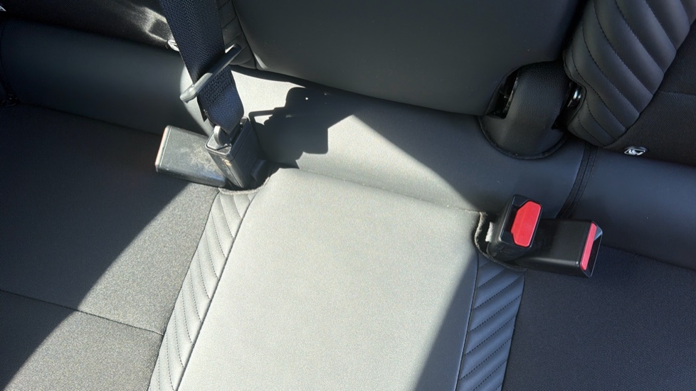 Renault Symbioz 1.6 E-Tech FHEV 145 Techno Esprit Alpine 5dr Auto Hybrid Estate - Image 17