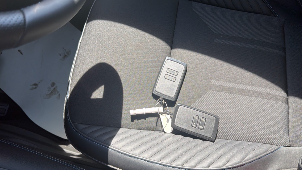 Renault Symbioz 1.6 E-Tech FHEV 145 Techno Esprit Alpine 5dr Auto Hybrid Estate - Image 19