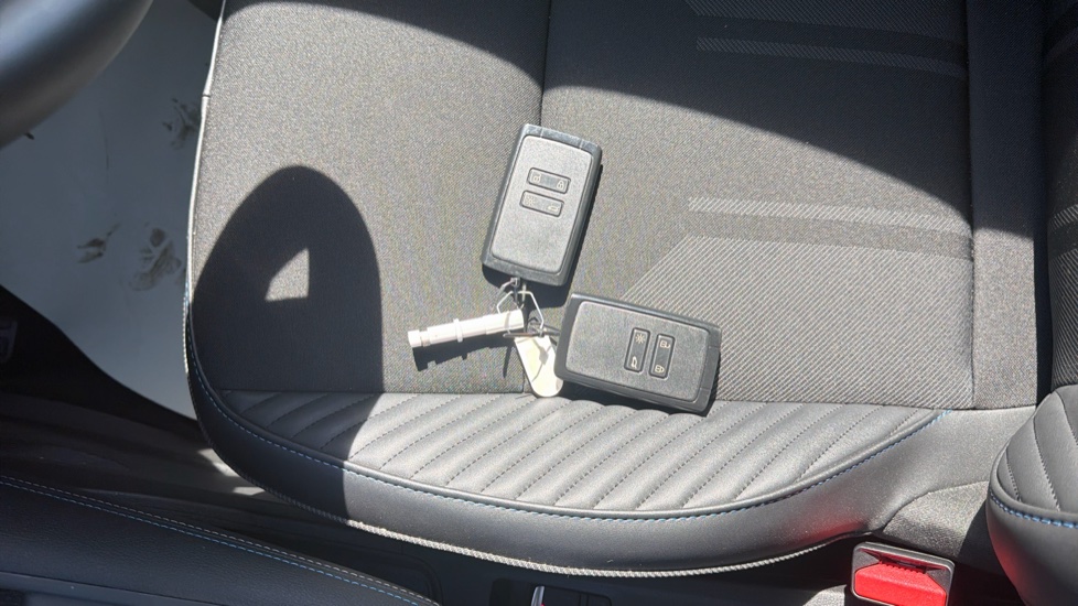 Renault Symbioz 1.6 E-Tech FHEV 145 Techno Esprit Alpine 5dr Auto Hybrid Estate - Image 20