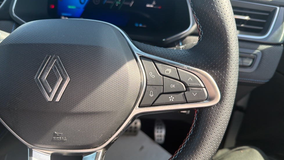 Renault Symbioz 1.6 E-Tech FHEV 145 Techno Esprit Alpine 5dr Auto Hybrid Estate - Image 24