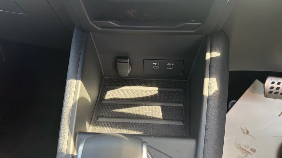Renault Symbioz 1.6 E-Tech FHEV 145 Techno Esprit Alpine 5dr Auto Hybrid Estate - Image 27