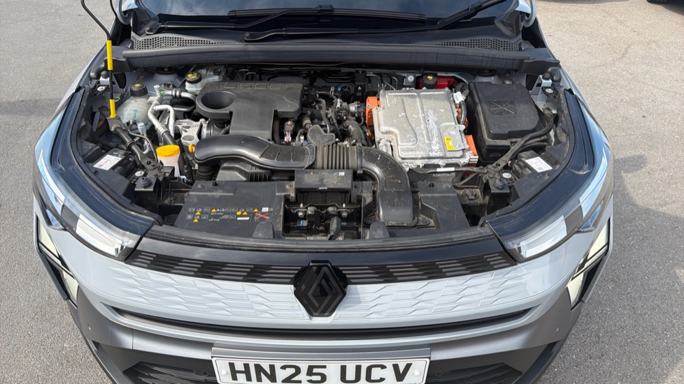 Renault Symbioz 1.6 E-Tech FHEV 145 Techno Esprit Alpine 5dr Auto Hybrid Estate - Image 8