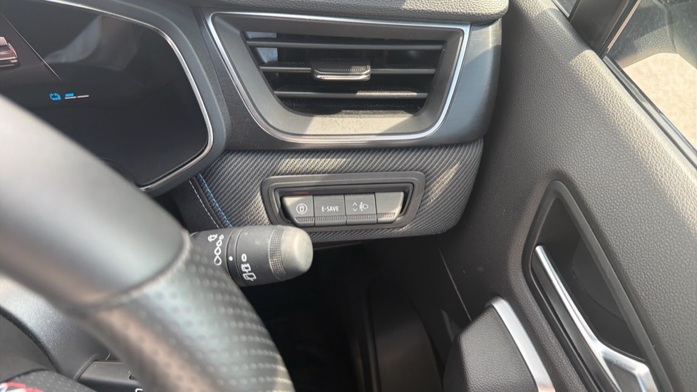 Renault Symbioz 1.6 E-Tech FHEV 145 Techno Esprit Alpine 5dr Auto Hybrid Estate - Image 26