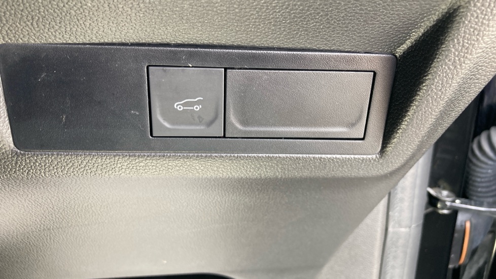 Renault Symbioz 1.6 E-Tech FHEV 145 Techno Esprit Alpine 5dr Auto Hybrid Estate - Image 28