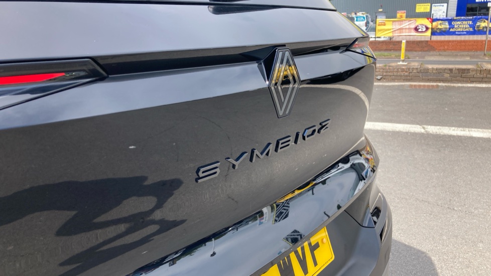 Renault Symbioz 1.6 E-Tech FHEV 145 Techno Esprit Alpine 5dr Auto Hybrid Estate - Image 32
