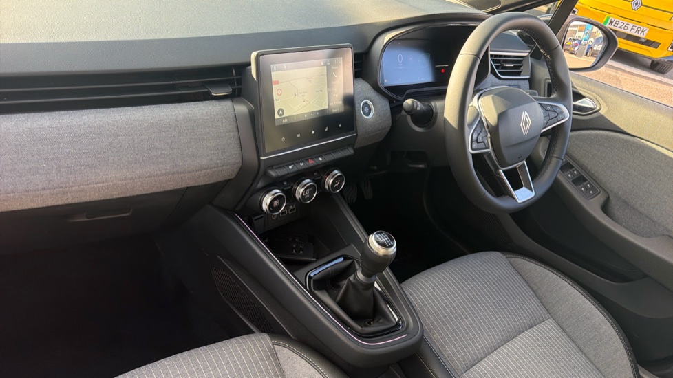 Renault Clio 1.0 TCe 90 Techno 5dr Petrol Hatchback - Image 9