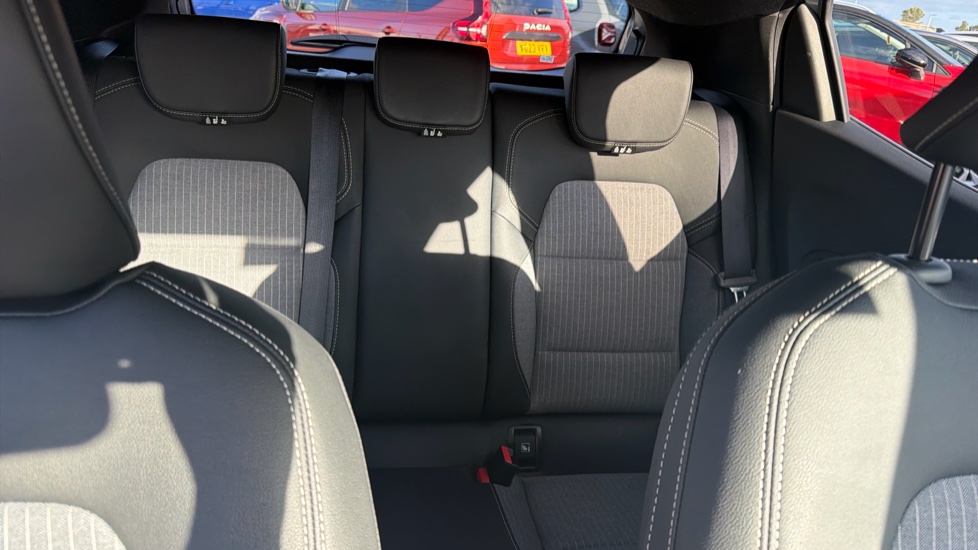Renault Clio 1.0 TCe 90 Techno 5dr Petrol Hatchback - Image 15