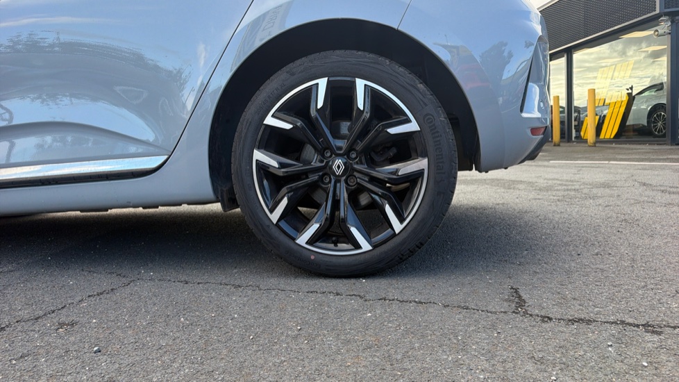 Renault Clio 1.0 TCe 90 Techno 5dr Petrol Hatchback - Image 7