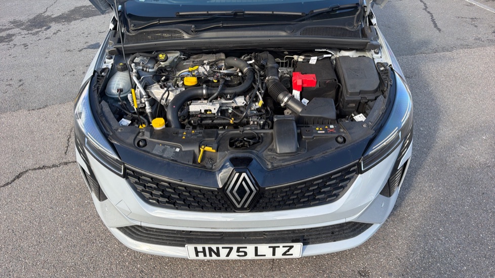Renault Clio 1.0 TCe 90 Techno 5dr Petrol Hatchback - Image 8