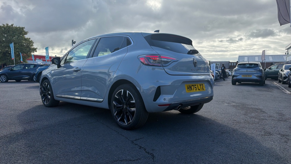 Renault Clio 1.0 TCe 90 Techno 5dr Petrol Hatchback - Image 26