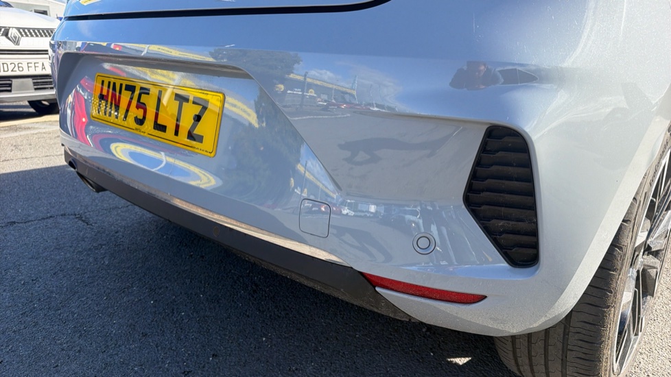 Renault Clio 1.0 TCe 90 Techno 5dr Petrol Hatchback - Image 29