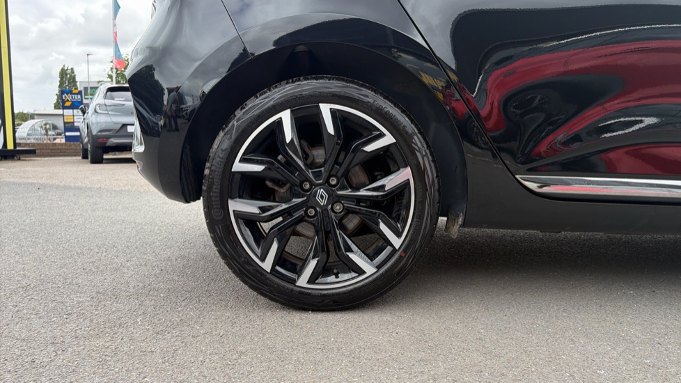 Renault Clio 1.0 TCe 90 Techno 5dr Petrol Hatchback - Image 7