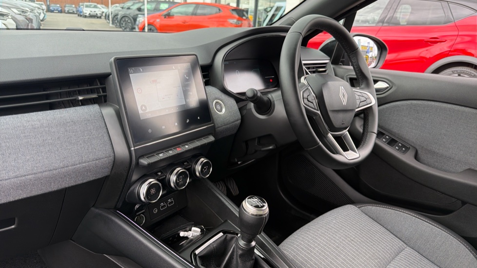 Renault Clio 1.0 TCe 90 Techno 5dr Petrol Hatchback - Image 14