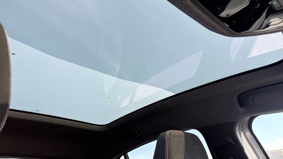 Renault Rafale E-Tech FHEV Iconic Esprit Alpine 5dr Auto 4C Hybrid Estate - Image 26